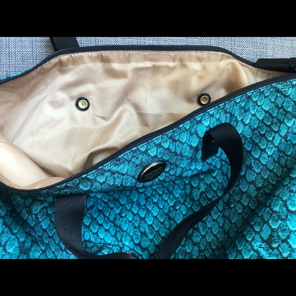 Coach purse with removable inner pouch/clutch - Picture 8 of 14